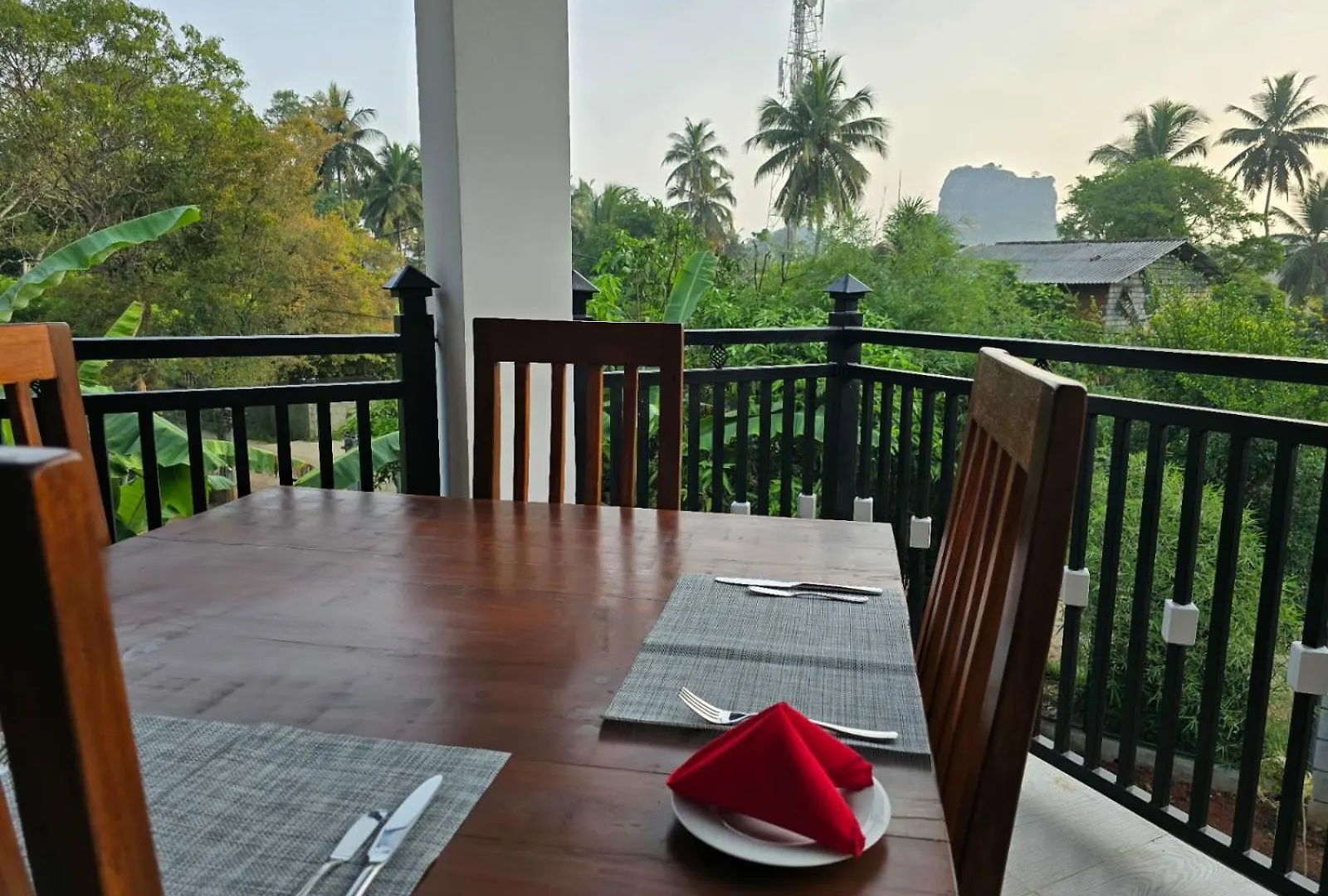 Lion See Hotel - Sigiriya