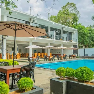 Hotel Lavish By Indigo